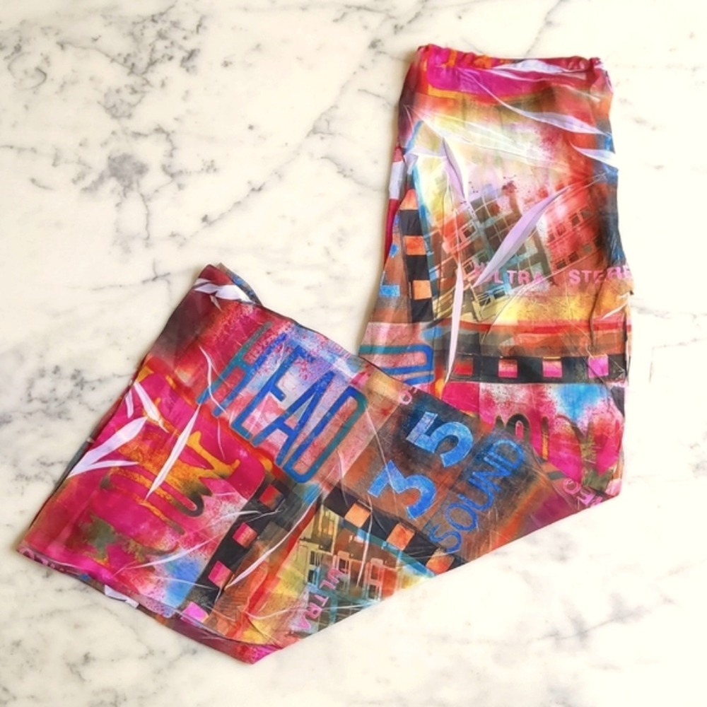Nwot. Carolina Multi Color Pattern And Words Shee… - image 2